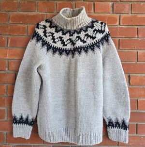 Vintage hand made knit fair Isle Nordic design grey black white turtleneck sweat